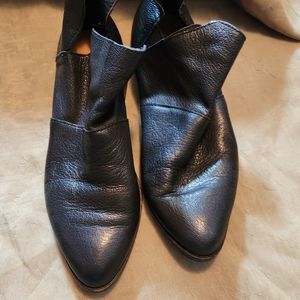 Black boots Lucky Brand